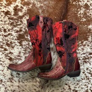 Spring Step L’Artiste Laretilyn Boots Red- new with box